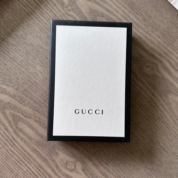GUCCI Printed Logo Leather iPhone 8 Plus Case Black w/ Gift Box 549078-572353 - Picture 2 of 9